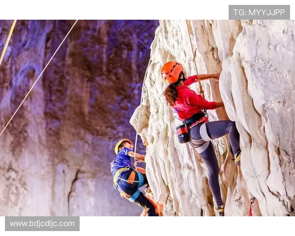 杭州极限运动队与南京极限运动队赛后复盘团队协作的精彩瞬间与经验分享