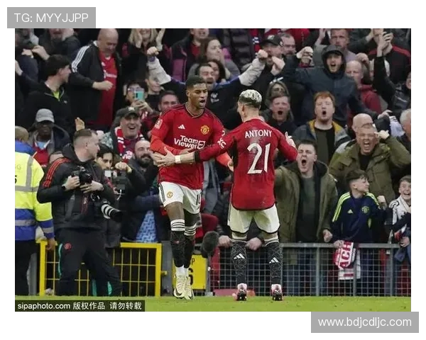 阿森纳与曼联巅峰对决 争夺英超头名荣耀争锋相对