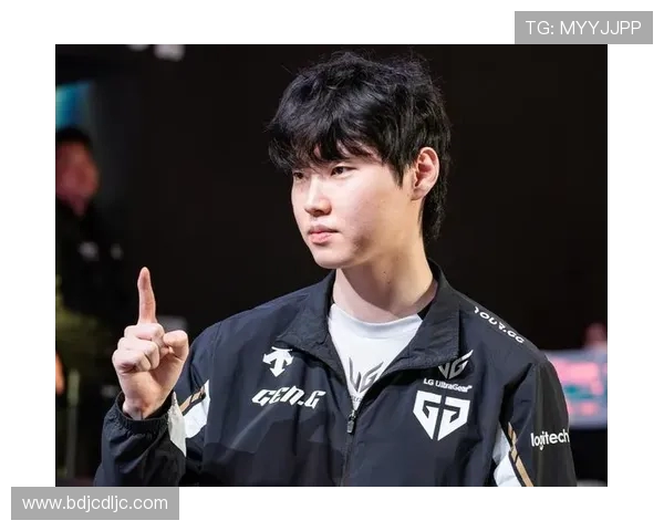 Chovy中路统治力全面爆发带领战队重返巅峰掀起英雄联盟新风暴 Chovy中路统治力全面爆发带领战队重返巅峰掀起英雄联盟新风暴