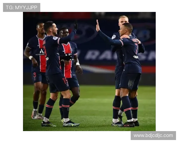 巴黎与尼姆精彩对决集锦回顾赛场瞬间尽显足球魅力与激情