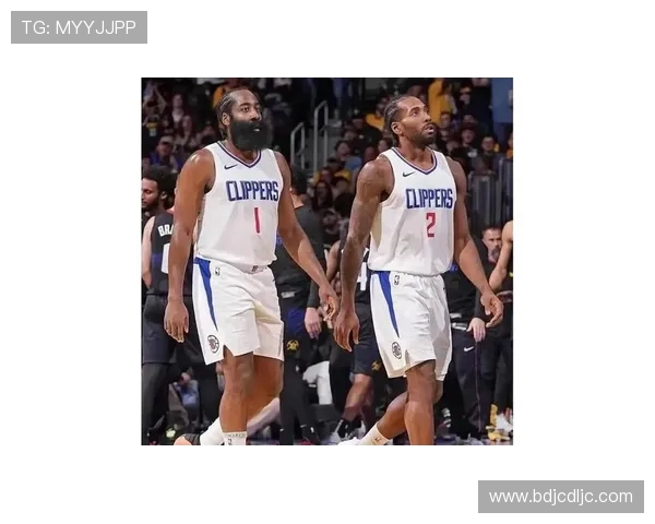 火箭与快船季后赛第七场激战回顾与精彩瞬间分析